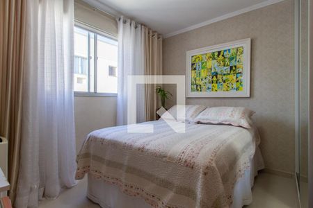 Quarto 1 de apartamento para alugar com 2 quartos, 52m² em Fanny, Curitiba