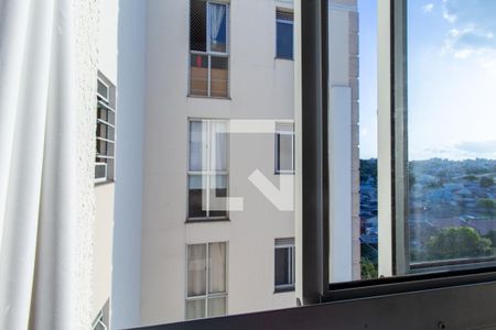 Vista da Sala de apartamento para alugar com 2 quartos, 52m² em Fanny, Curitiba