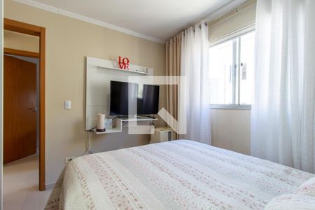 Quarto 1 de apartamento para alugar com 2 quartos, 52m² em Fanny, Curitiba