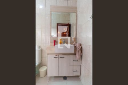 Casa à venda com 351m², 4 quartos e 7 vagasBanheiro da Suíte 2