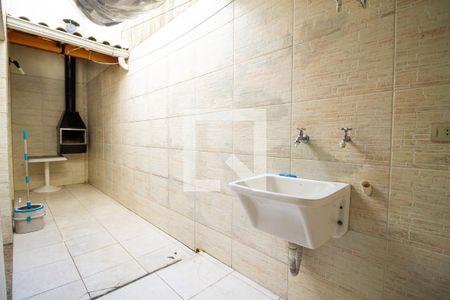 Casa de condomínio à venda com 190m², 3 quartos e 2 vagas Casa de condomínio à venda com 190m², 3 quartos e 2 vagasÁrea de Serviço