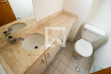 Casa de condomínio à venda com 190m², 3 quartos e 2 vagas Casa de condomínio à venda com 190m², 3 quartos e 2 vagasBanheiro