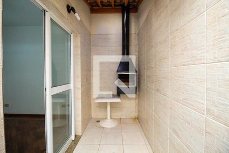 Casa de condomínio à venda com 190m², 3 quartos e 2 vagas Casa de condomínio à venda com 190m², 3 quartos e 2 vagasÁrea de Serviço