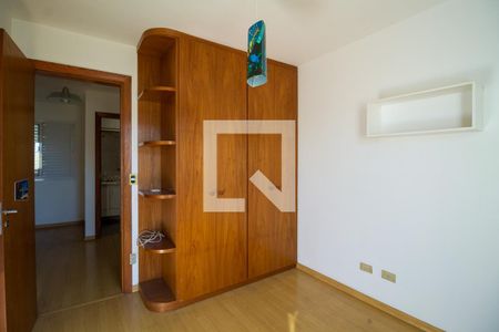 Casa de condomínio à venda com 190m², 3 quartos e 2 vagas Casa de condomínio à venda com 190m², 3 quartos e 2 vagasQuarto 2