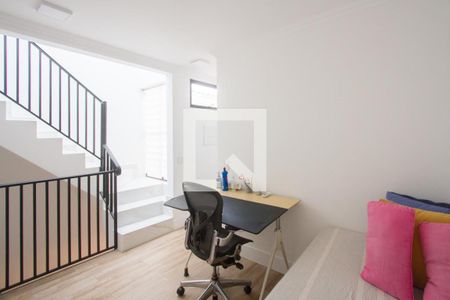 Casa à venda com 200m², 2 quartos e 2 vagasEscritório