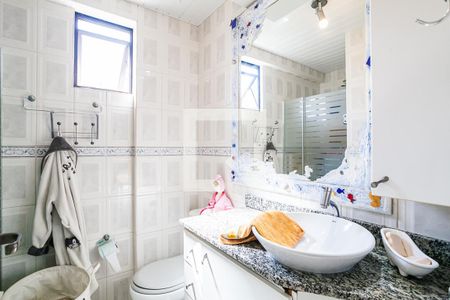 Apartamento à venda com 84m², 2 quartos e 2 vagasBanheiro da Suíte