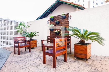 Apartamento à venda com 84m², 2 quartos e 2 vagasÁrea Externa