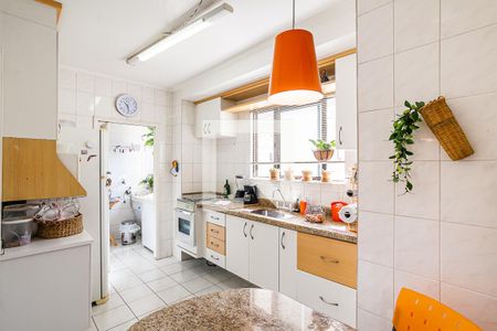 Apartamento à venda com 84m², 2 quartos e 2 vagasCozinha