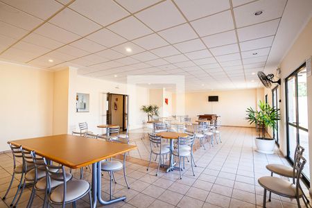 Apartamento à venda com 84m², 2 quartos e 2 vagasÁrea comum - Salão de festas