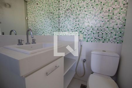 Apartamento à venda com 182m², 4 quartos e 3 vagasBanheiro da Suíte 2