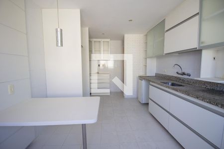 Apartamento à venda com 182m², 4 quartos e 3 vagasCozinha