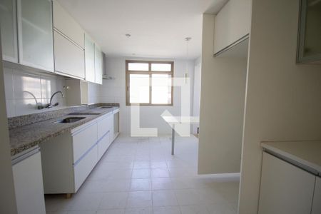 Apartamento à venda com 182m², 4 quartos e 3 vagasCozinha