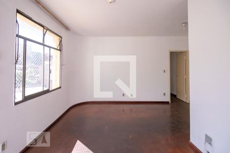 Sala de apartamento para alugar com 3 quartos, 75m² em Sagrada Família, Belo Horizonte