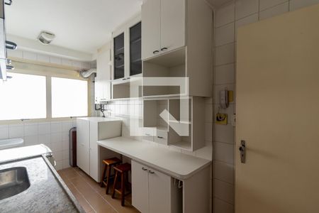 Apartamento para alugar com 65m², 2 quartos e 1 vaga Apartamento para alugar com 65m², 2 quartos e 1 vagaCozinha e Área de Serviço