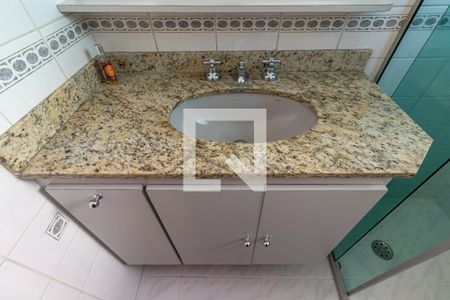 Apartamento para alugar com 65m², 2 quartos e 1 vaga Apartamento para alugar com 65m², 2 quartos e 1 vagaBanheiro Social