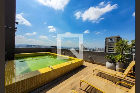 Studio à venda com 28m², 1 quarto e sem vagaPiscina