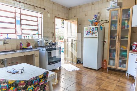Casa à venda com 400m², 6 quartos e 2 vagasCasa 1 - cozinha