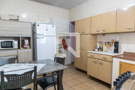 Casa à venda com 400m², 6 quartos e 2 vagasCasa 2 - cozinha
