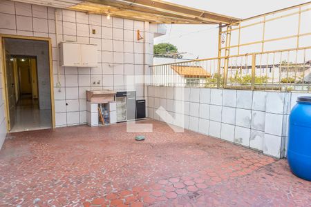 Casa para alugar com 120m², 2 quartos e 1 vagaÁrea de serviço