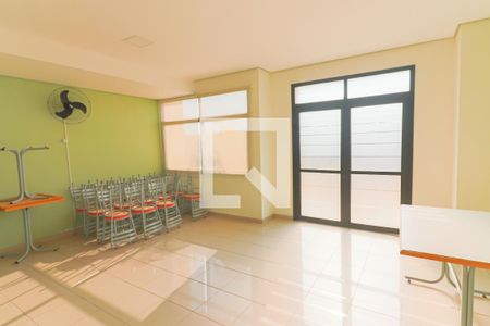Apartamento para alugar com 61m², 2 quartos e 2 vagas Apartamento para alugar com 61m², 2 quartos e 2 vagasÁrea comum - Salão de festas