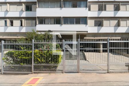 Apartamento para alugar com 120m², 2 quartos e 1 vagaFachada