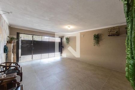 Casa à venda com 265m², 3 quartos e 2 vagasGaragem