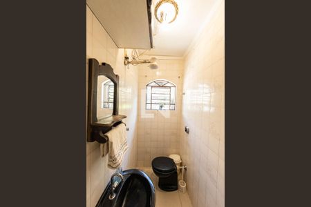 Casa à venda com 265m², 3 quartos e 2 vagasBanheiro de Serviço