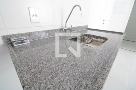 Apartamento à venda com 34m², 2 quartos e 1 vagaCozinha e Área de Serviço - pia