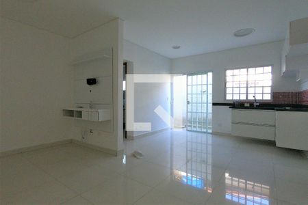 Sala de casa para alugar com 3 quartos, 130m² em Vila Rosália, Guarulhos