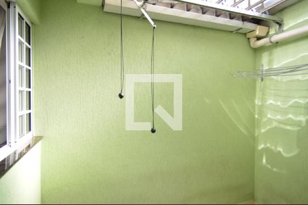 Casa para alugar com 180m², 2 quartos e 2 vagasÀrea de serviço