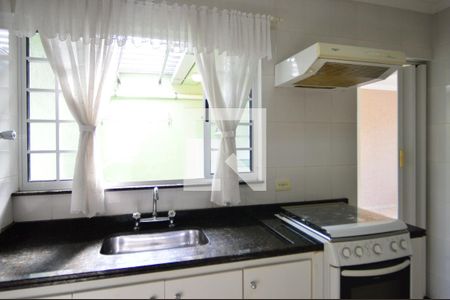 Casa para alugar com 180m², 2 quartos e 2 vagasCozinha