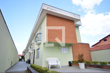 Casa para alugar com 180m², 2 quartos e 2 vagasÁrea comum - fachada interna