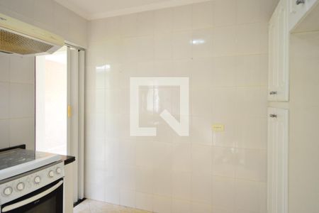 Casa para alugar com 180m², 2 quartos e 2 vagasCozinha