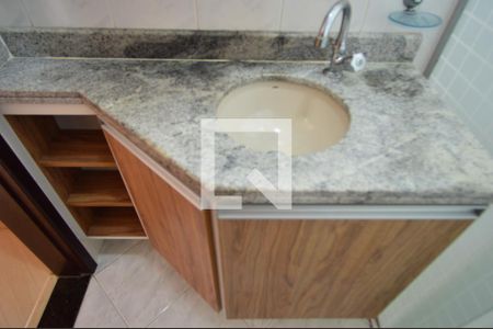 Casa para alugar com 180m², 2 quartos e 2 vagasBanheiro da suite 1