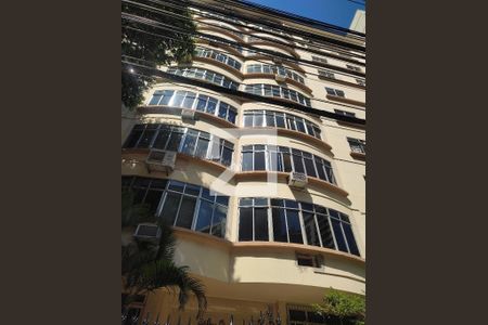 Apartamento para alugar com 120m², 3 quartos e sem vaga Apartamento para alugar com 120m², 3 quartos e sem vagaFachada