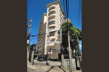 Apartamento para alugar com 120m², 3 quartos e sem vaga Apartamento para alugar com 120m², 3 quartos e sem vagaFachada