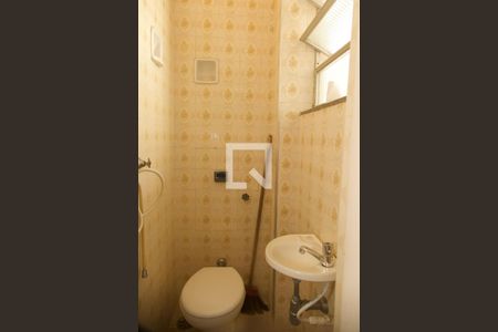 Apartamento para alugar com 120m², 3 quartos e sem vaga Apartamento para alugar com 120m², 3 quartos e sem vagaBanheiro serviço