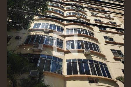 Apartamento para alugar com 120m², 3 quartos e sem vaga Apartamento para alugar com 120m², 3 quartos e sem vagaFachada
