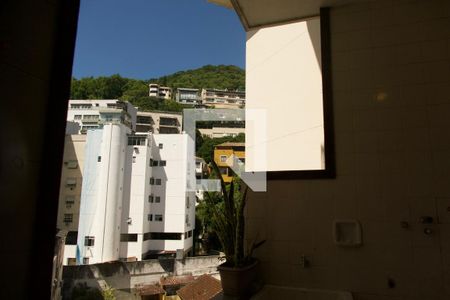 Apartamento para alugar com 120m², 3 quartos e sem vaga Apartamento para alugar com 120m², 3 quartos e sem vagaÁrea serviço vista
