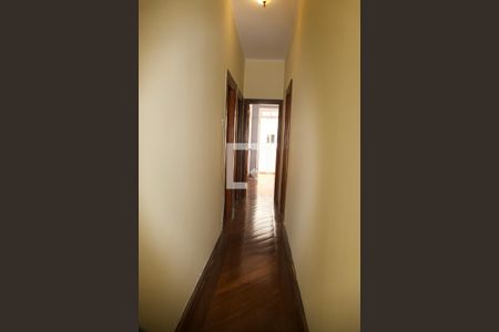 Corredor  de apartamento para alugar com 3 quartos, 120m² em Humaitá, Rio de Janeiro