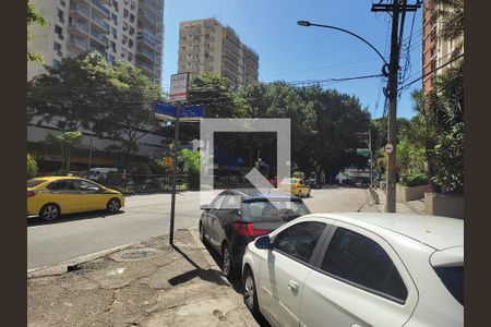 Apartamento para alugar com 120m², 3 quartos e sem vaga Apartamento para alugar com 120m², 3 quartos e sem vagaVista da Rua