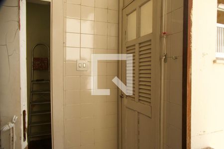 Apartamento para alugar com 120m², 3 quartos e sem vaga Apartamento para alugar com 120m², 3 quartos e sem vagaQuarto serviço