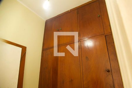 Apartamento para alugar com 120m², 3 quartos e sem vaga Apartamento para alugar com 120m², 3 quartos e sem vagaQuarto serviço
