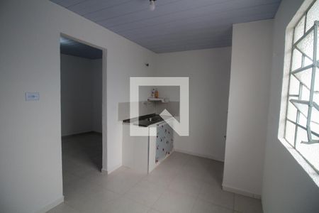 Sala/Cozinha de casa para alugar com 1 quarto, 40m² em Vila Libanesa, São Paulo