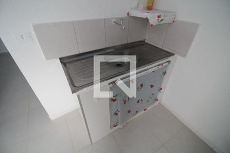 Sala/Cozinha de casa para alugar com 1 quarto, 40m² em Vila Libanesa, São Paulo