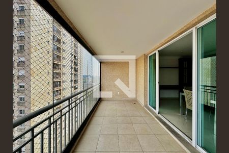 Apartamento à venda com 127m², 3 quartos e 3 vagasSacada