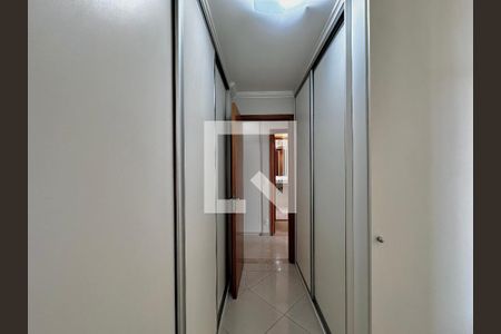 Apartamento à venda com 127m², 3 quartos e 3 vagasCloset Suíte 2