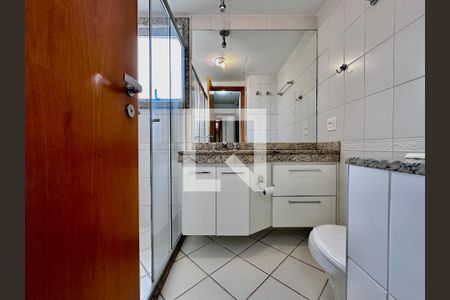 Apartamento à venda com 127m², 3 quartos e 3 vagasBanheiro Suíte 2