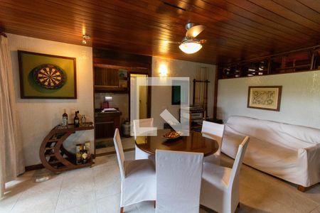 Casa à venda com 635m², 4 quartos e 4 vagasCozinha 2