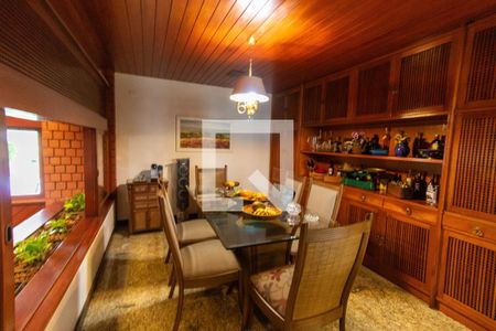 Casa à venda com 635m², 4 quartos e 4 vagasCozinha 1